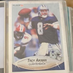 Fleer 90 Troy Aikman Football Card
